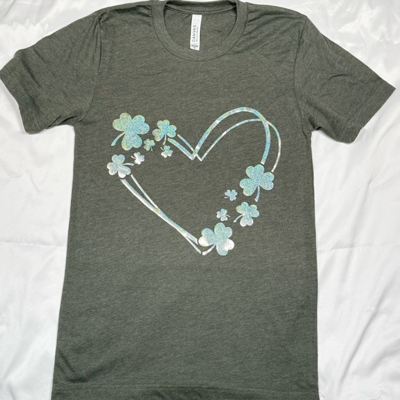Bella Canvas Tops - Bella Canvas Dark Heather Gray Tee with Iridescent Shamrock Heart